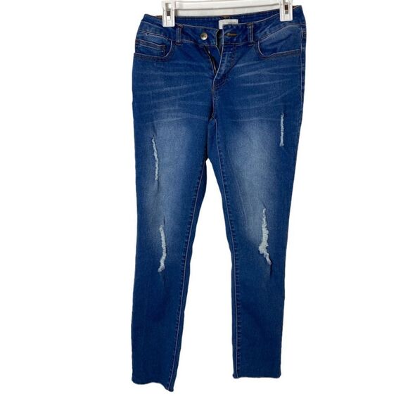 #153 CAUTION TO THE WIND distressed skinny jeans - Picture 2 of 5